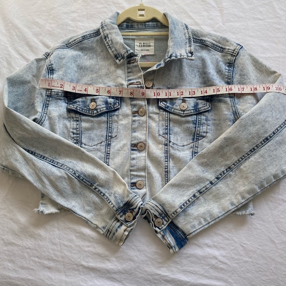 Almost Famous - Women’s Denim Jacket Size S - Picture 6 of 6